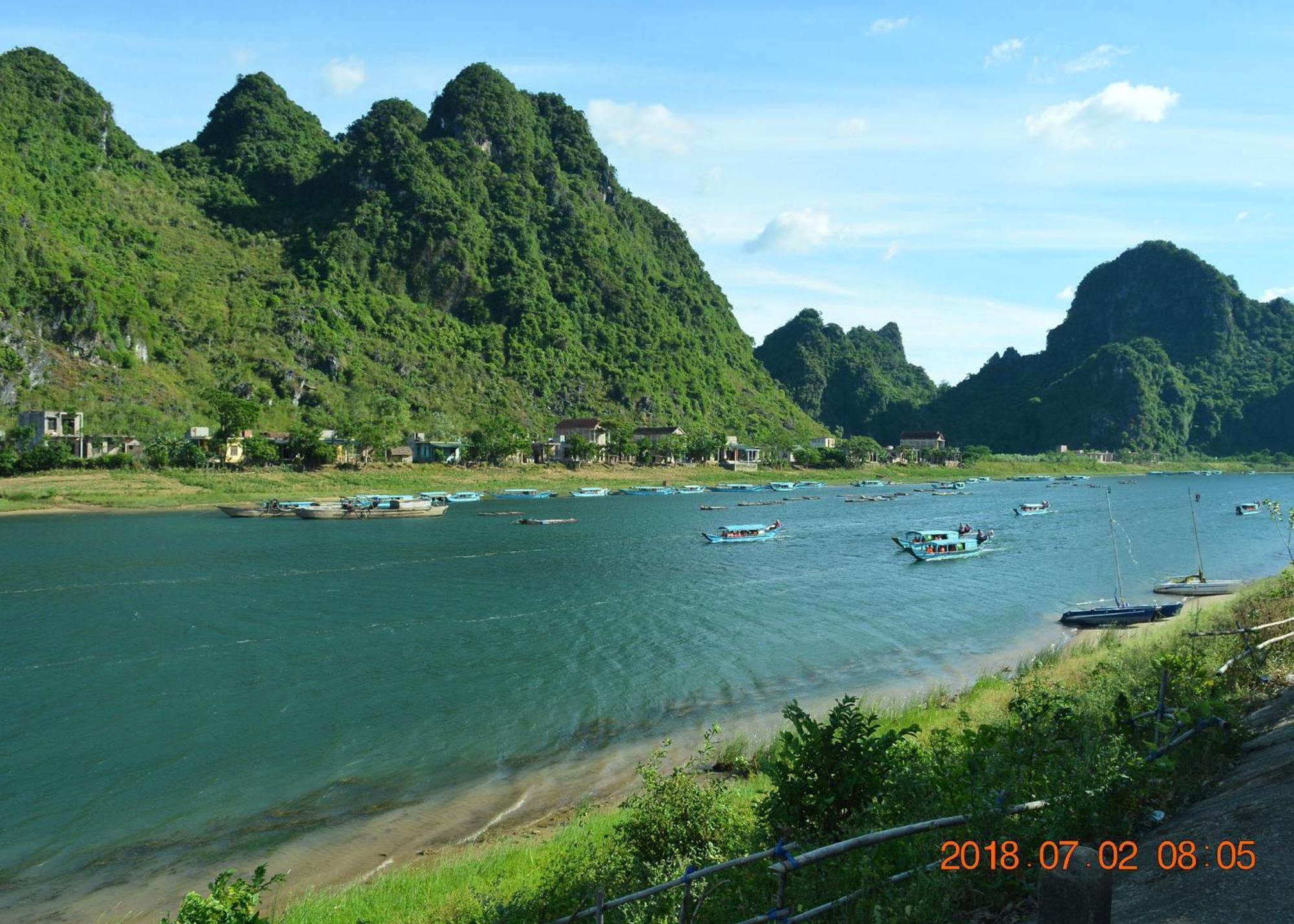 Son Doong Riverside Фонгня Экстерьер фото